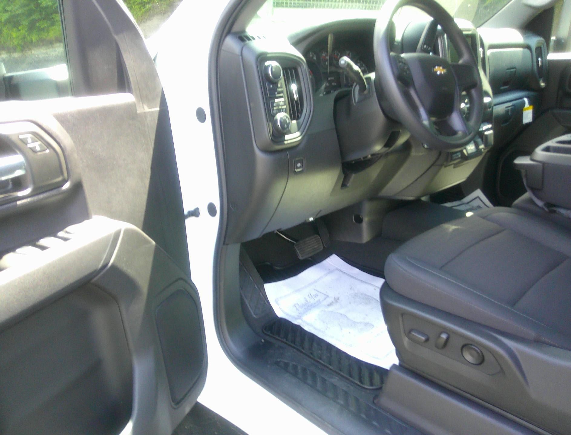 New 2025 Chevrolet Silverado 2500 Custom w/ Custom Value Package AWD/4WD image 8