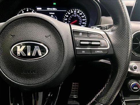 Used 2018 Kia Stinger GT1 RWD image 21