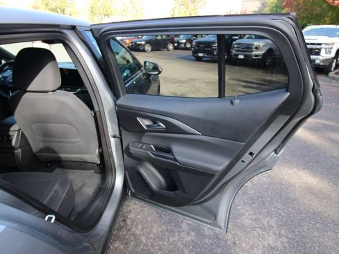 Certified 2026 Chevrolet Equinox EV LT FWD image 20