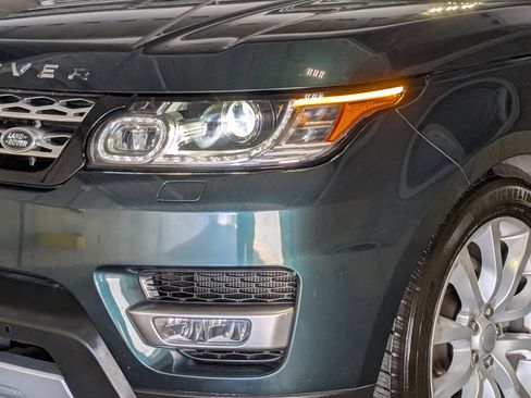 Used 2017 Land Rover Range Rover Sport HSE AWD/4WD image 42