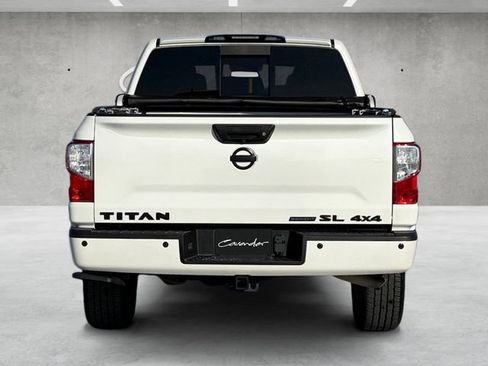 Used 2019 Nissan Titan SL w/ Midnight Edition image 15