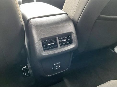 Used 2024 Chevrolet Equinox LT AWD/4WD image 10