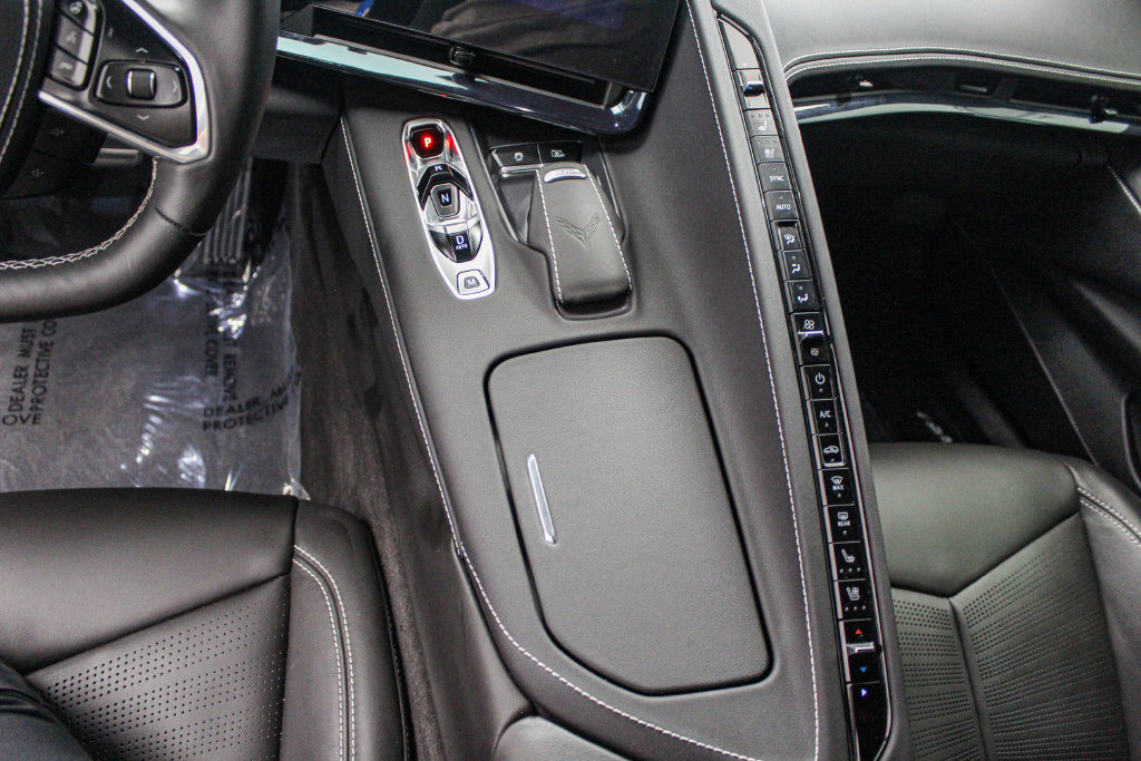 Used 2025 Chevrolet Corvette Stingray Preferred Cpe w/ Stealth Interior Trim Package RWD image 23