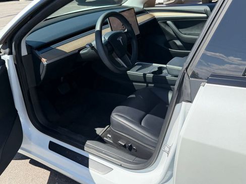 Used 2023 Tesla Model 3 Standard Range RWD image 13