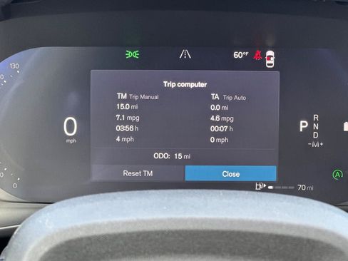 New 2026 Volvo XC40 B5 Plus w/ Protection Package Premier AWD/4WD image 28