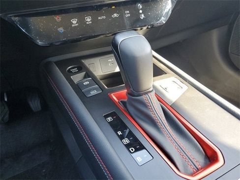 New 2025 Nissan Kicks SR image 13