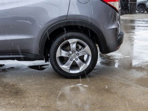 Used 2022 Honda HR-V LX image 25