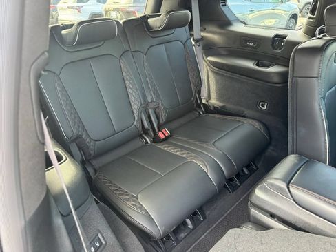 Used 2023 Jeep Grand Cherokee L Summit AWD/4WD image 13
