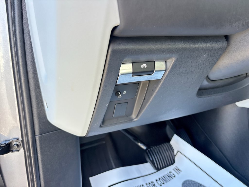 Used 2024 Land Rover Defender 110 S AWD/4WD image 29