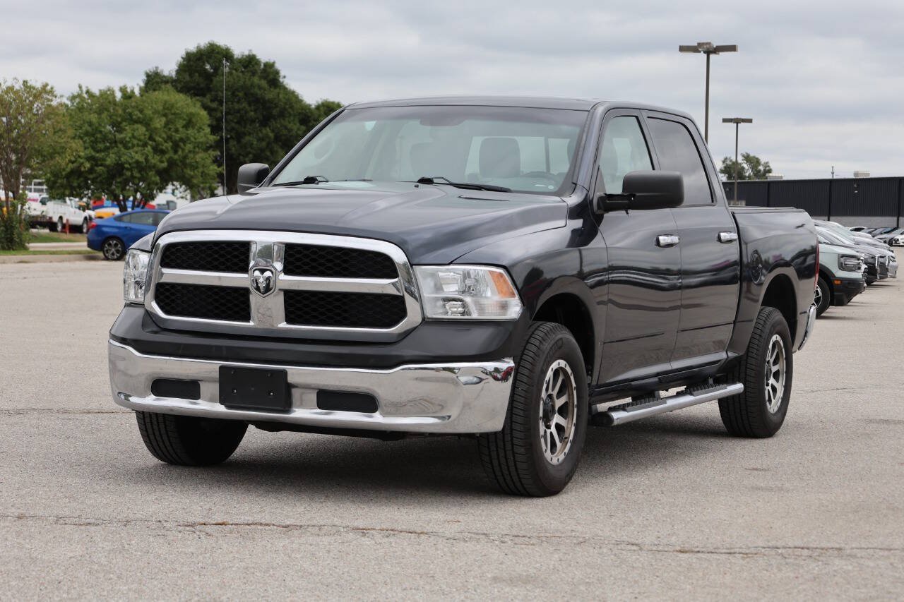 Used 2016 RAM 1500 Classic SLT AWD/4WD image 6