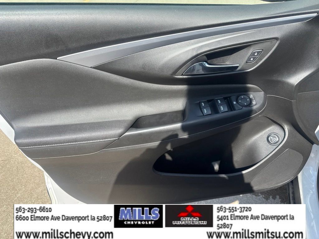 Used 2024 Buick Envista Preferred w/ Convenience I Package FWD image 10