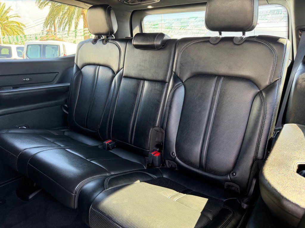 Used 2024 Jeep Wagoneer Series II w/ Flexible Seating Group RWD image 48