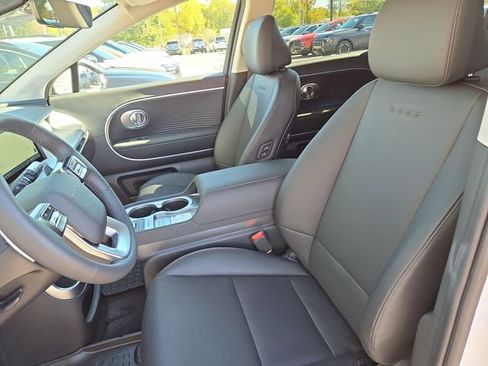 New 2026 Hyundai Ioniq 9 SEL image 25
