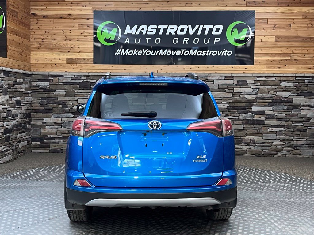 Used 2017 Toyota RAV4 XLE AWD/4WD image 13