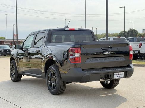 New 2025 Ford Maverick XLT w/ Black Appearance Package image 38