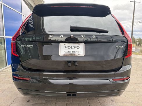 New 2026 Volvo XC90 T8 Ultra w/ Protection Package AWD/4WD image 6