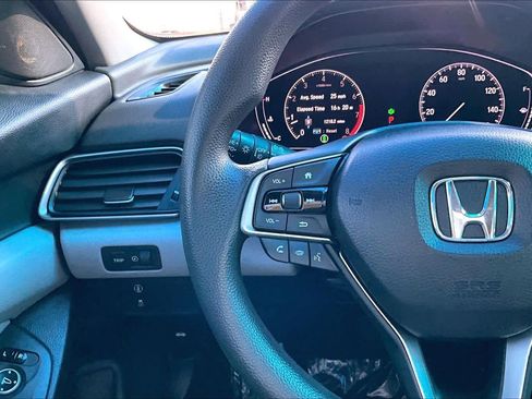 Used 2018 Honda Accord EX image 24