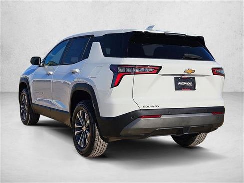 New 2026 Chevrolet Equinox LT image 9