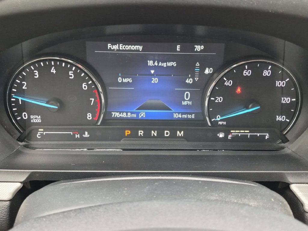 Used 2020 Ford Explorer XLT w/ Equipment Group 202A AWD/4WD image 13