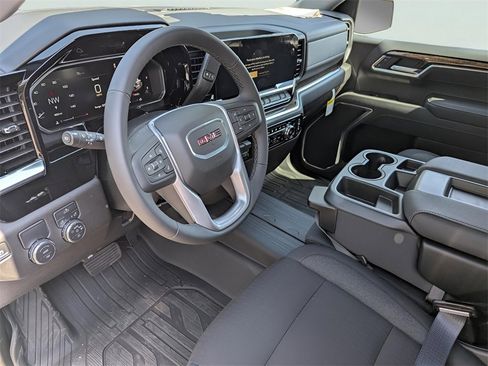 New 2026 GMC Sierra 1500 Elevation image 7