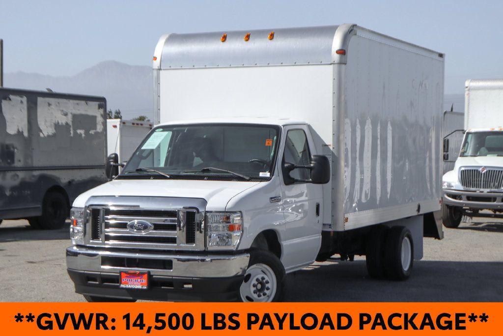 Used 2024 Ford E-450 and Econoline 450 Super Duty w/ Power Windows & Locks Group RWD image 4