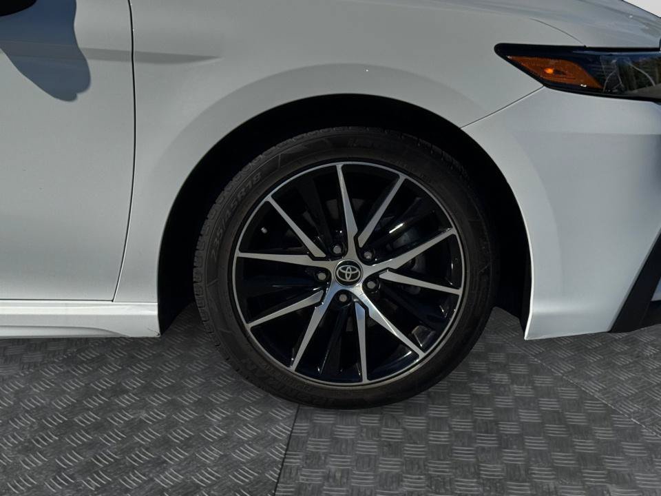 Used 2023 Toyota Camry SE FWD image 29