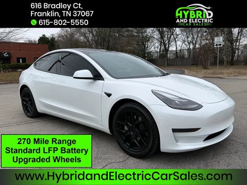 Used 2023 Tesla Model 3 Standard Range image 1