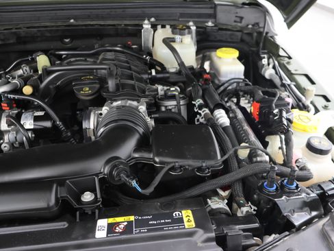 Used 2023 Jeep Wrangler Unlimited Sport AWD/4WD image 16