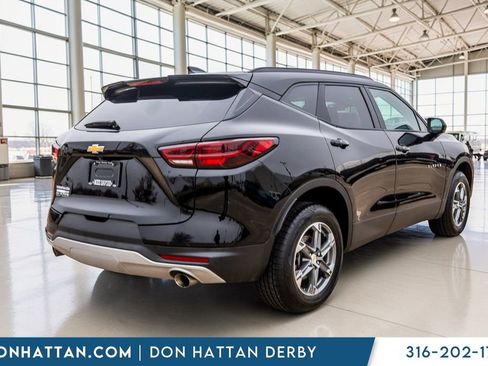 Used 2024 Chevrolet Blazer LT w/ Convenience Package image 32