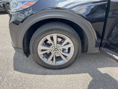 Certified 2025 Ford Explorer Active w/ Active Comfort Package AWD/4WD image 36