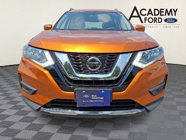 Used 2018 Nissan Rogue SV AWD/4WD image 2