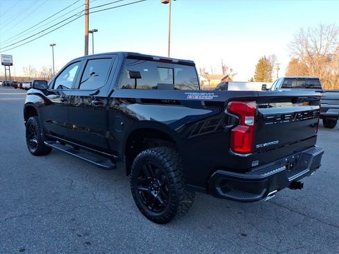 Used 2025 Chevrolet Silverado 1500 LT Trail Boss w/ Convenience Package II image 6