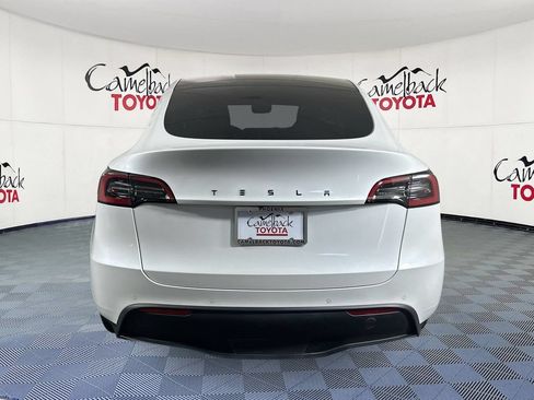Used 2021 Tesla Model Y Long Range AWD/4WD image 7