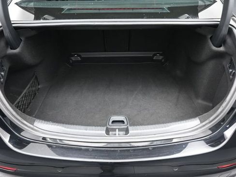 Used 2025 Mercedes-Benz C 300 Sedan image 12