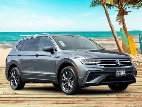 Used 2023 Volkswagen Tiguan SE image 8