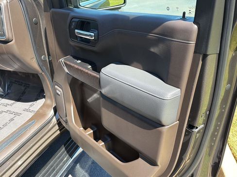 Used 2019 GMC Sierra 1500 Denali w/ Technology Package AWD/4WD image 15