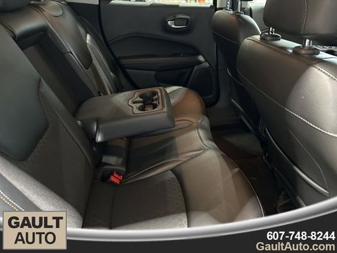 Used 2019 Jeep Compass Latitude image 20