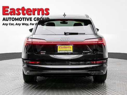 Used 2021 Audi e-tron Premium w/ Convenience Plus Package AWD/4WD image 6