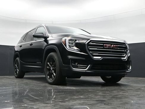 Used 2023 GMC Terrain SLT w/ Infotainment Package II AWD/4WD image 39