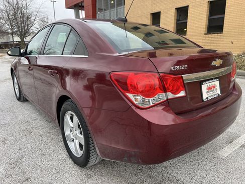 Used 2016 Chevrolet Cruze LT w/ Technology Package image 5