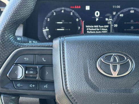 Used 2024 Toyota Tacoma TRD Off-Road image 18