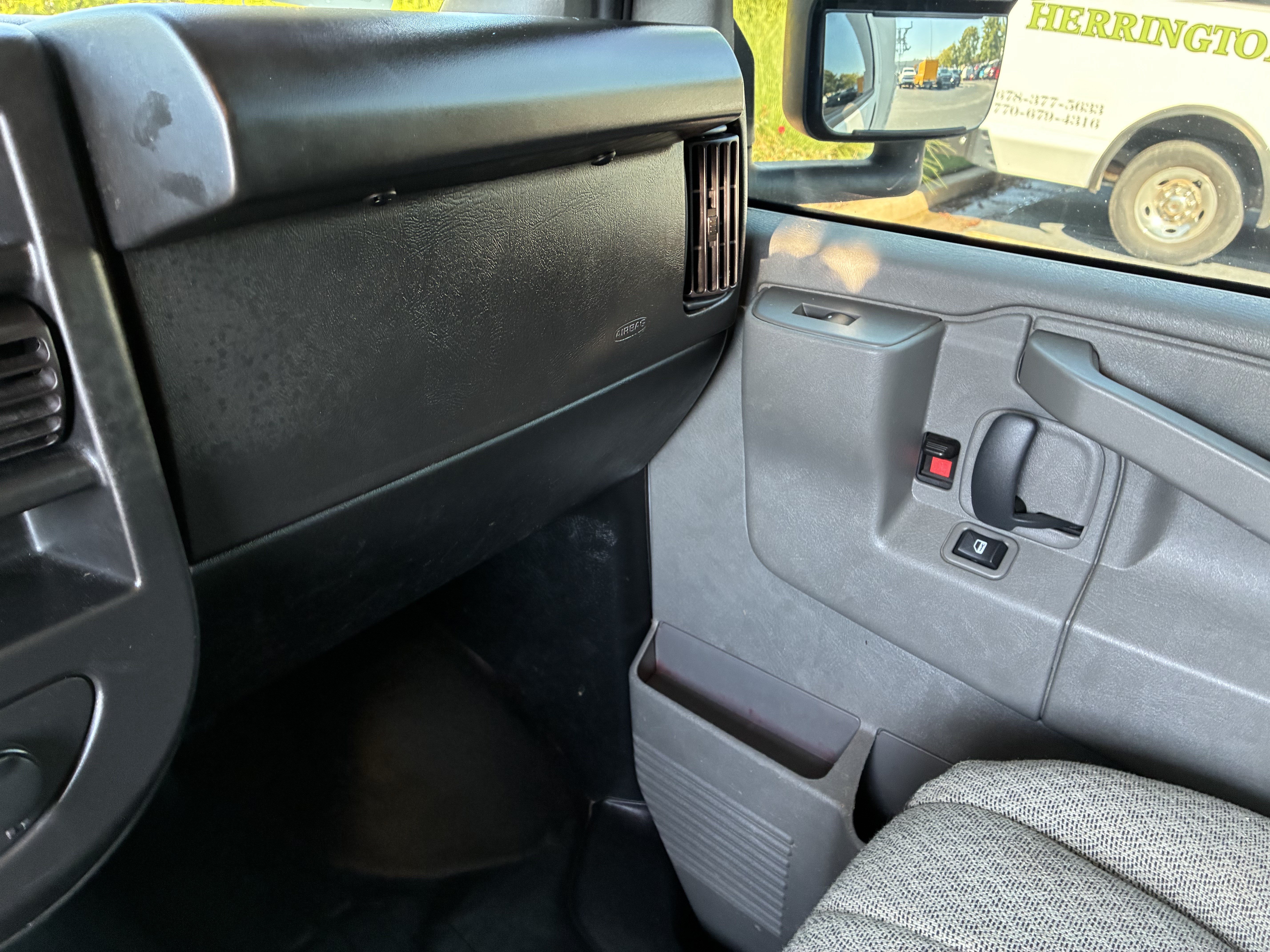 Used 2023 Chevrolet Express 3500 w/ Power Convenience Package RWD image 36