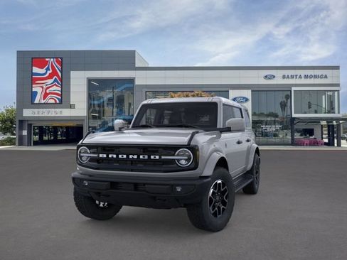 New 2026 Ford Bronco Outer Banks AWD/4WD image 2