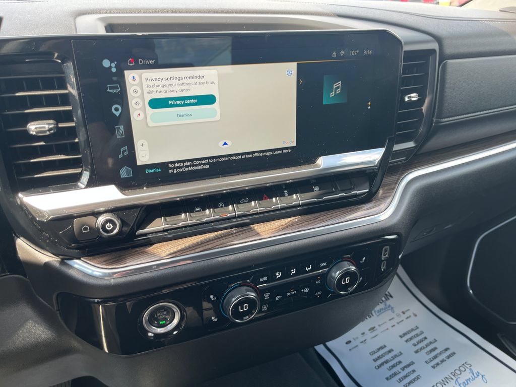 Used 2024 Chevrolet Silverado 1500 LT AWD/4WD image 18
