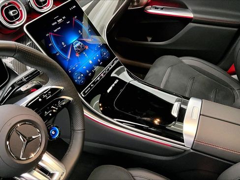 Used 2026 Mercedes-Benz GLC 43 AMG 4MATIC image 15