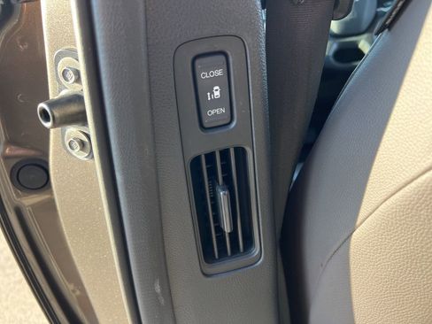 Used 2019 Honda Odyssey EX-L image 28