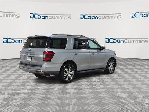 Used 2024 Ford Expedition Limited image 8