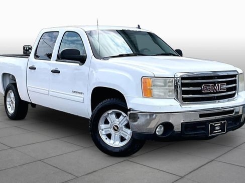 Used 2013 GMC Sierra 1500 SLE w/ SLE Preferred Package RWD image 4