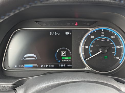 Used 2024 Nissan Leaf SV Plus FWD image 21