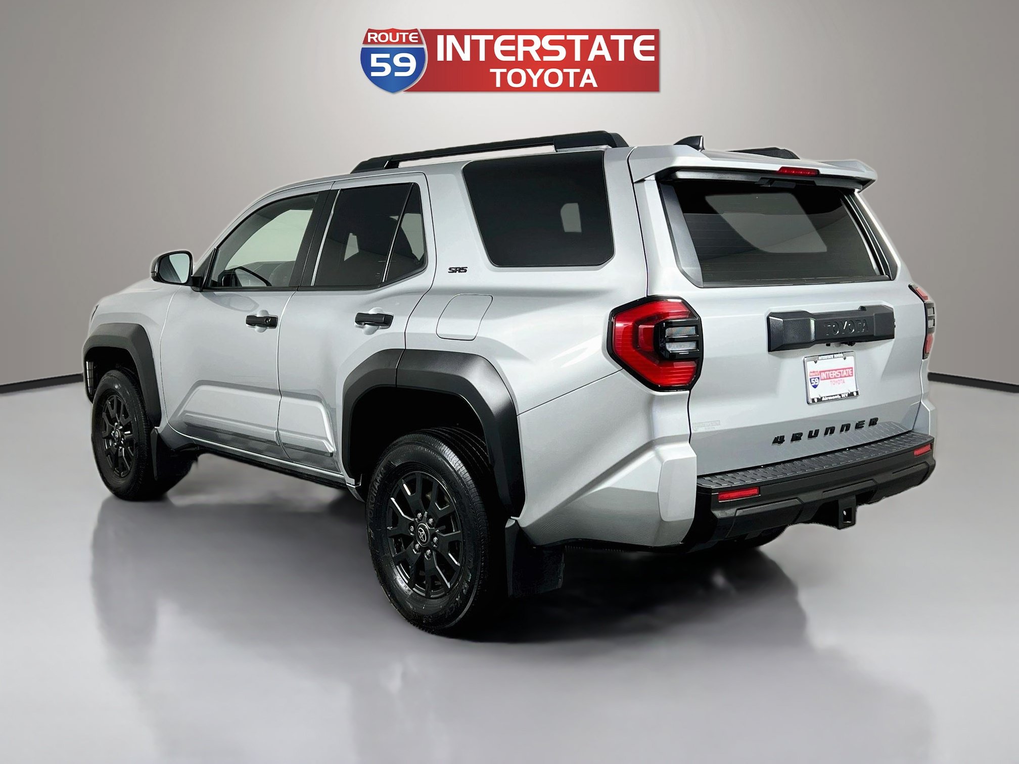Used 2026 Toyota 4Runner SR5 AWD/4WD image 5